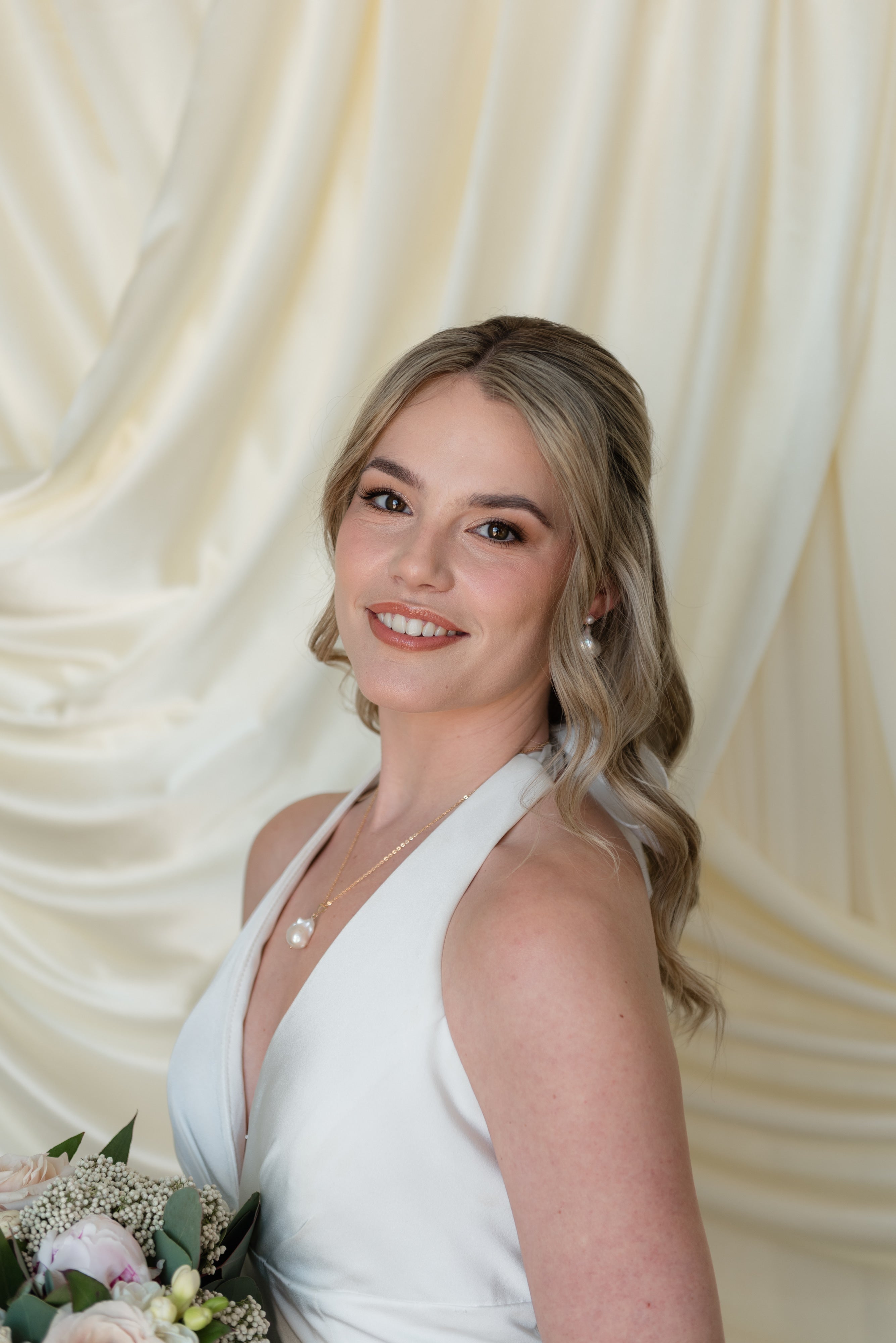 baroque pearl necklace on bride