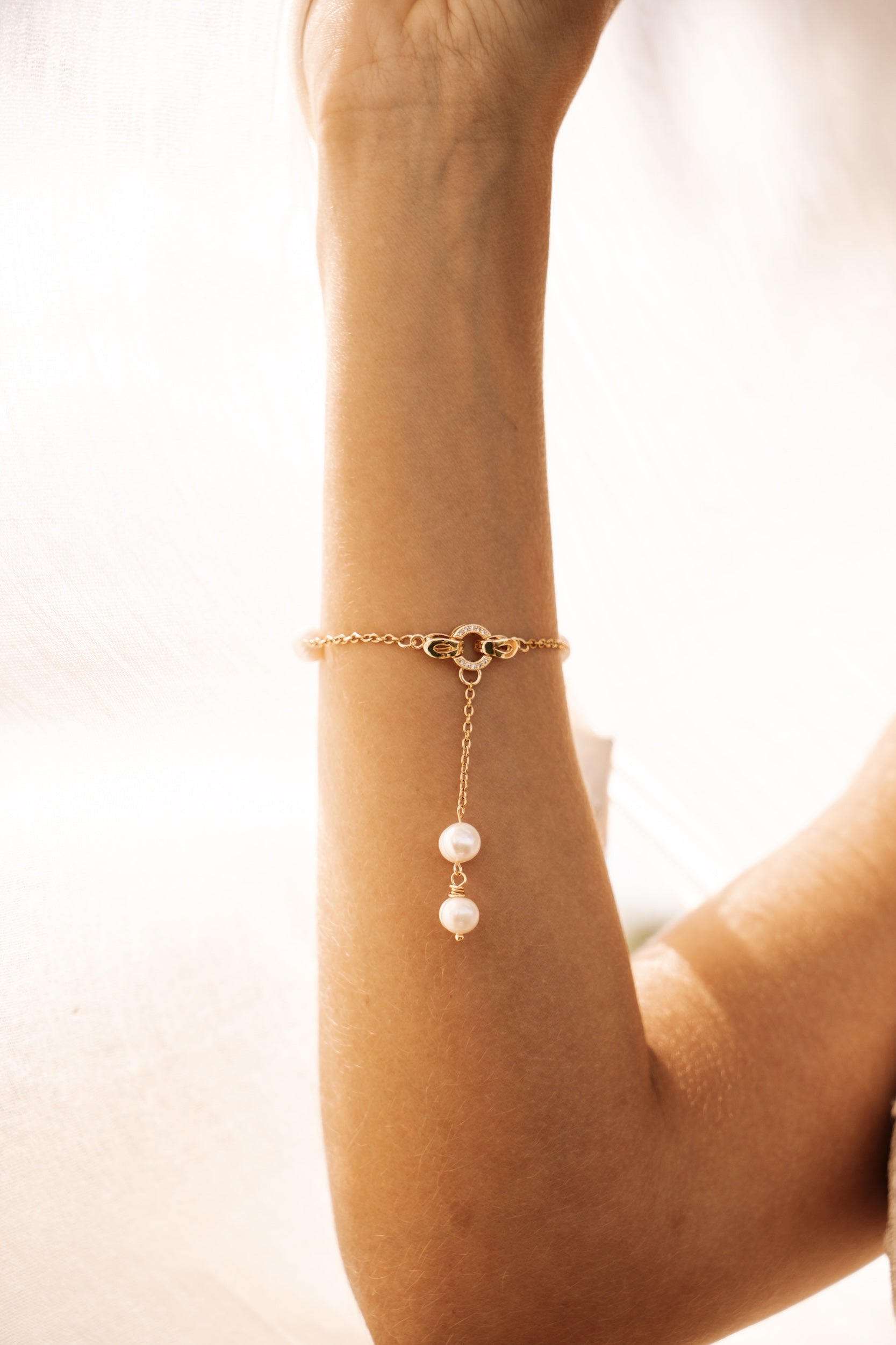 Emily Gold Pearl Bracelet